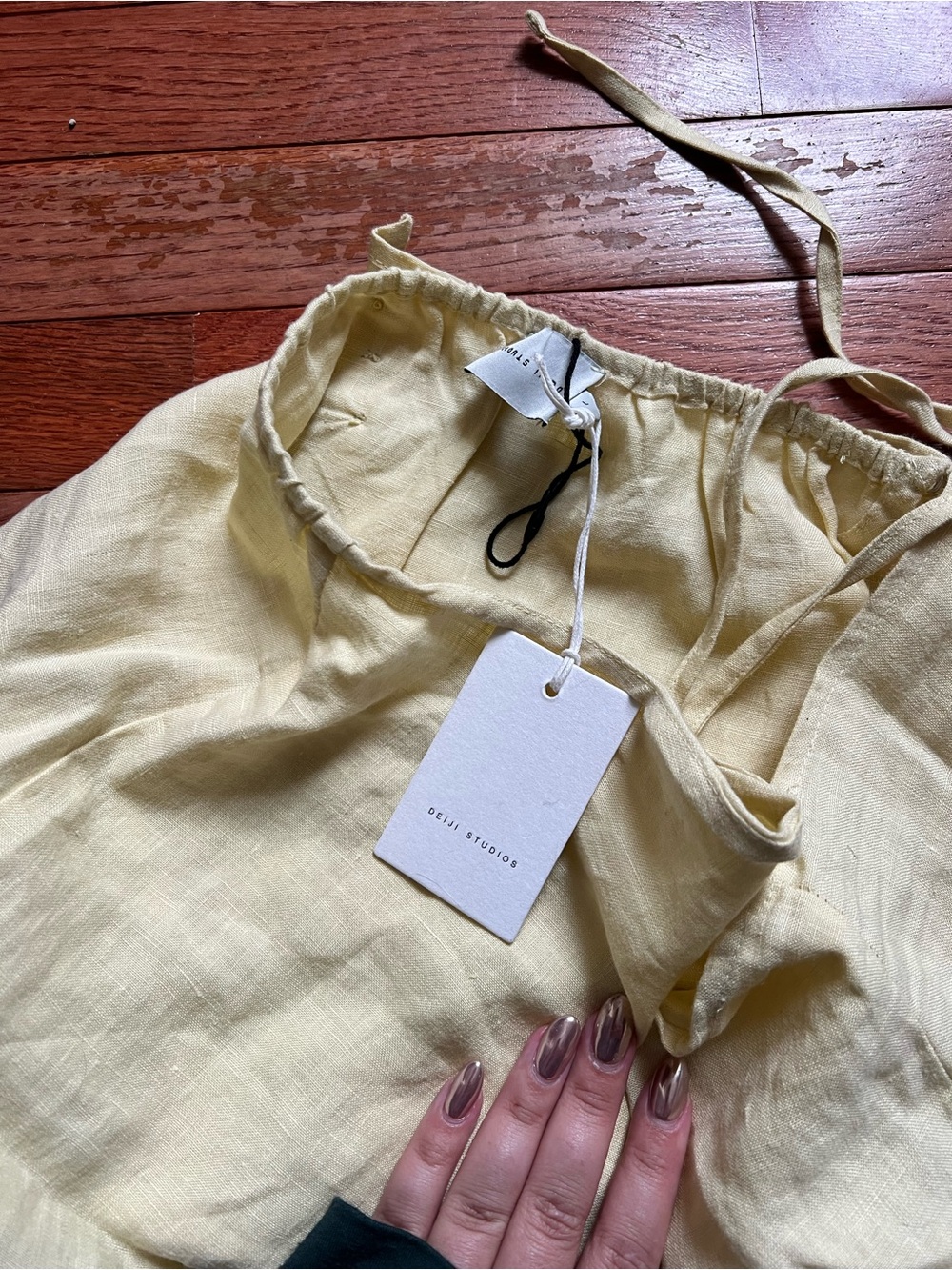 Deiji Studios Butter Yellow Linen Halter Top - Picture 2 of 7